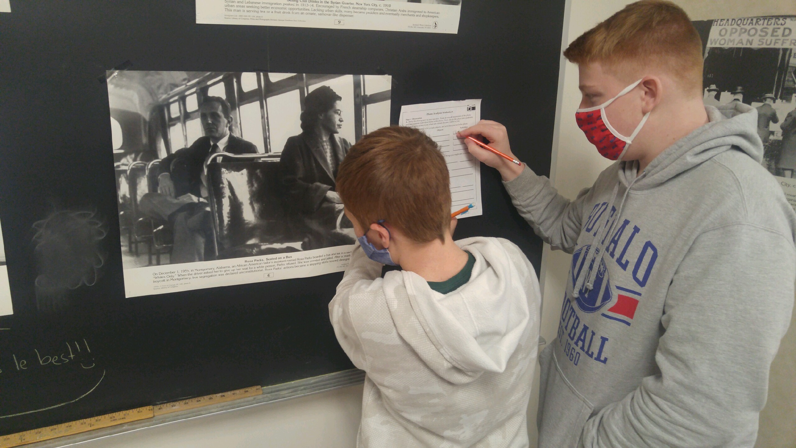 students work on a project together 
