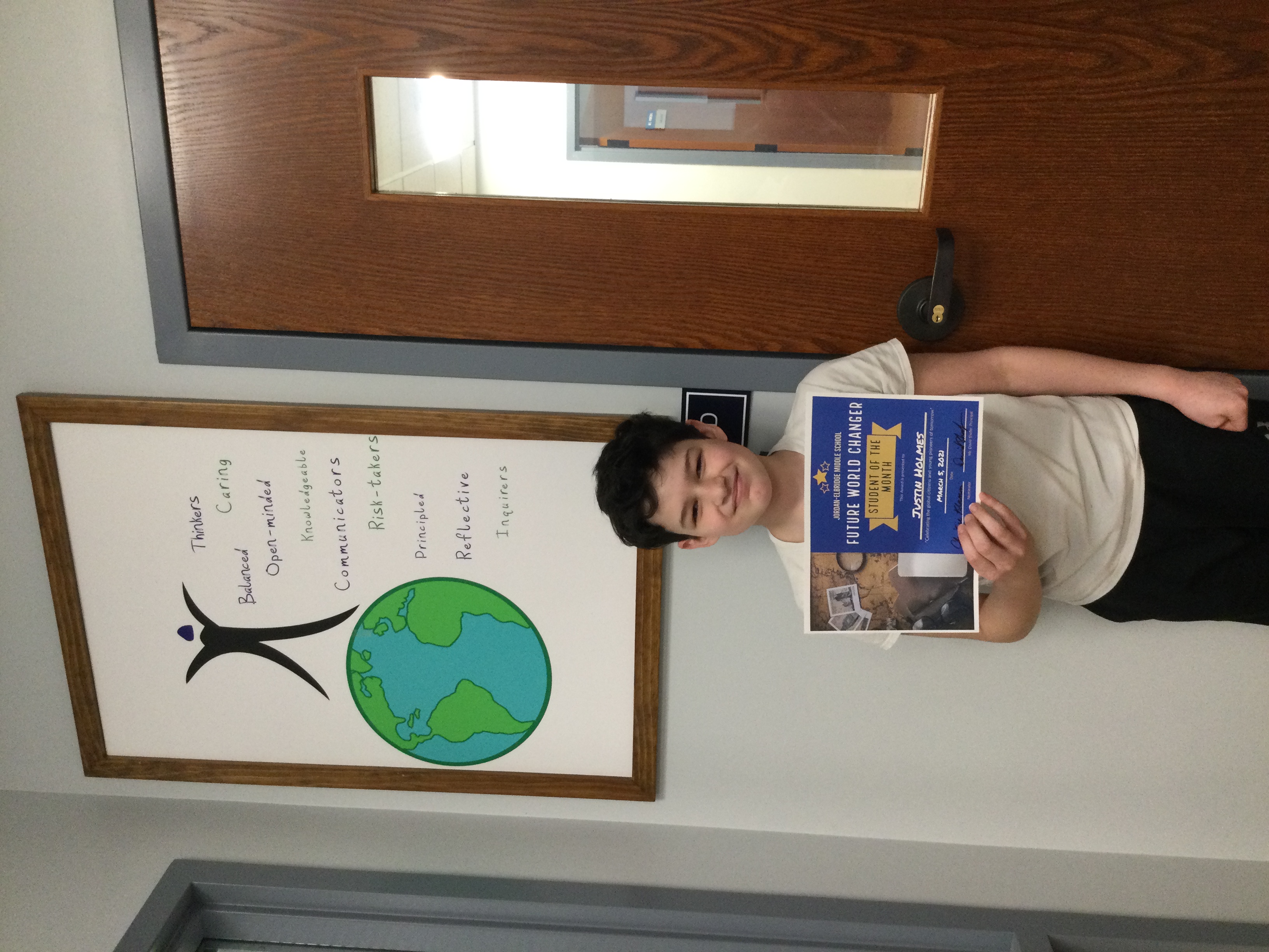 6th grader Justin Holmes wins 'Future World Changer' award