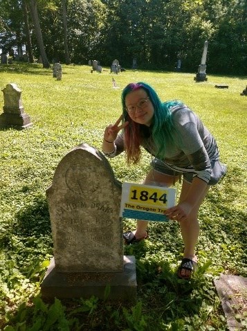 JEMS students visit the Quince St. Cemetery