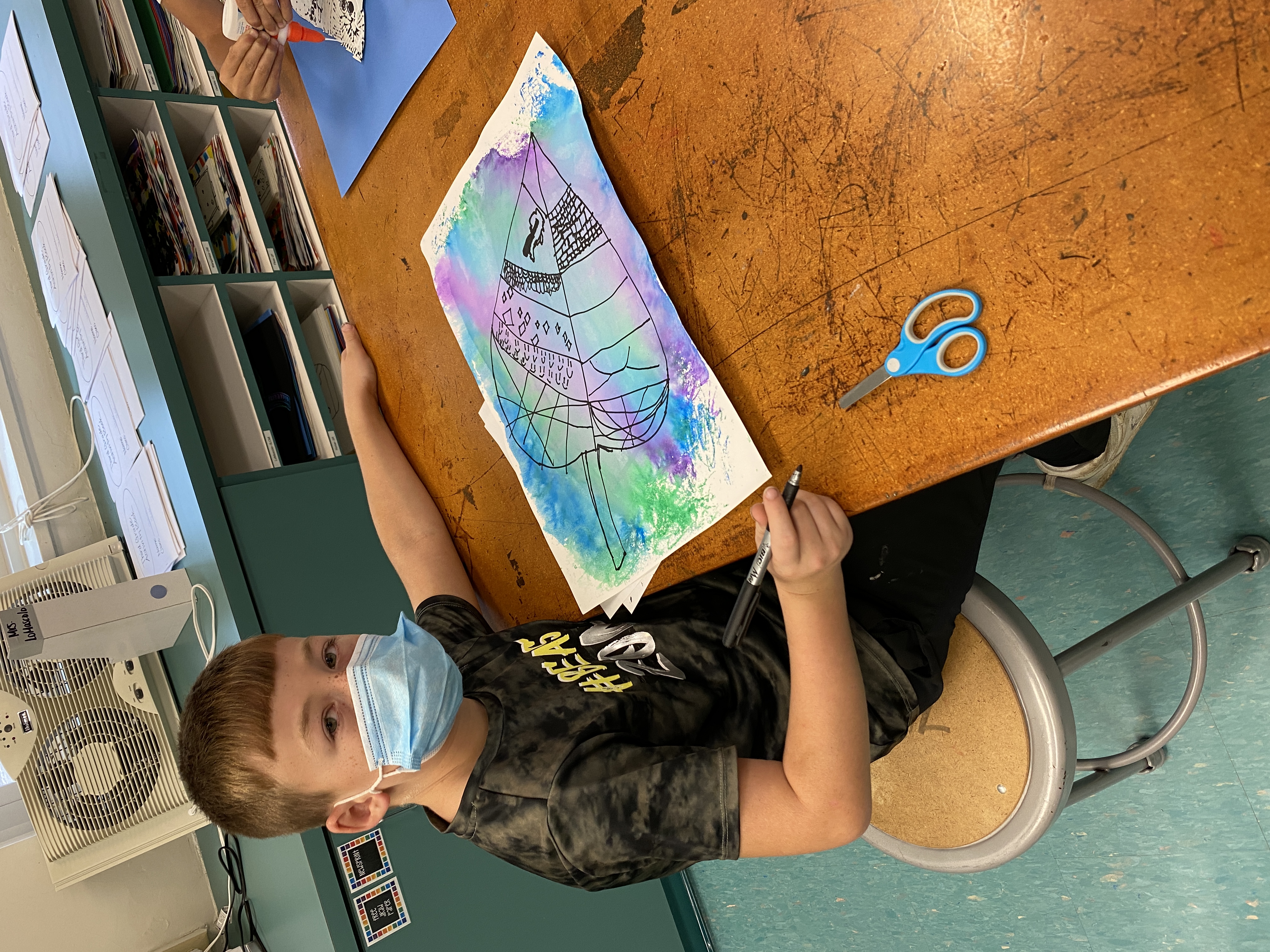 Third grade students attend art class at EE