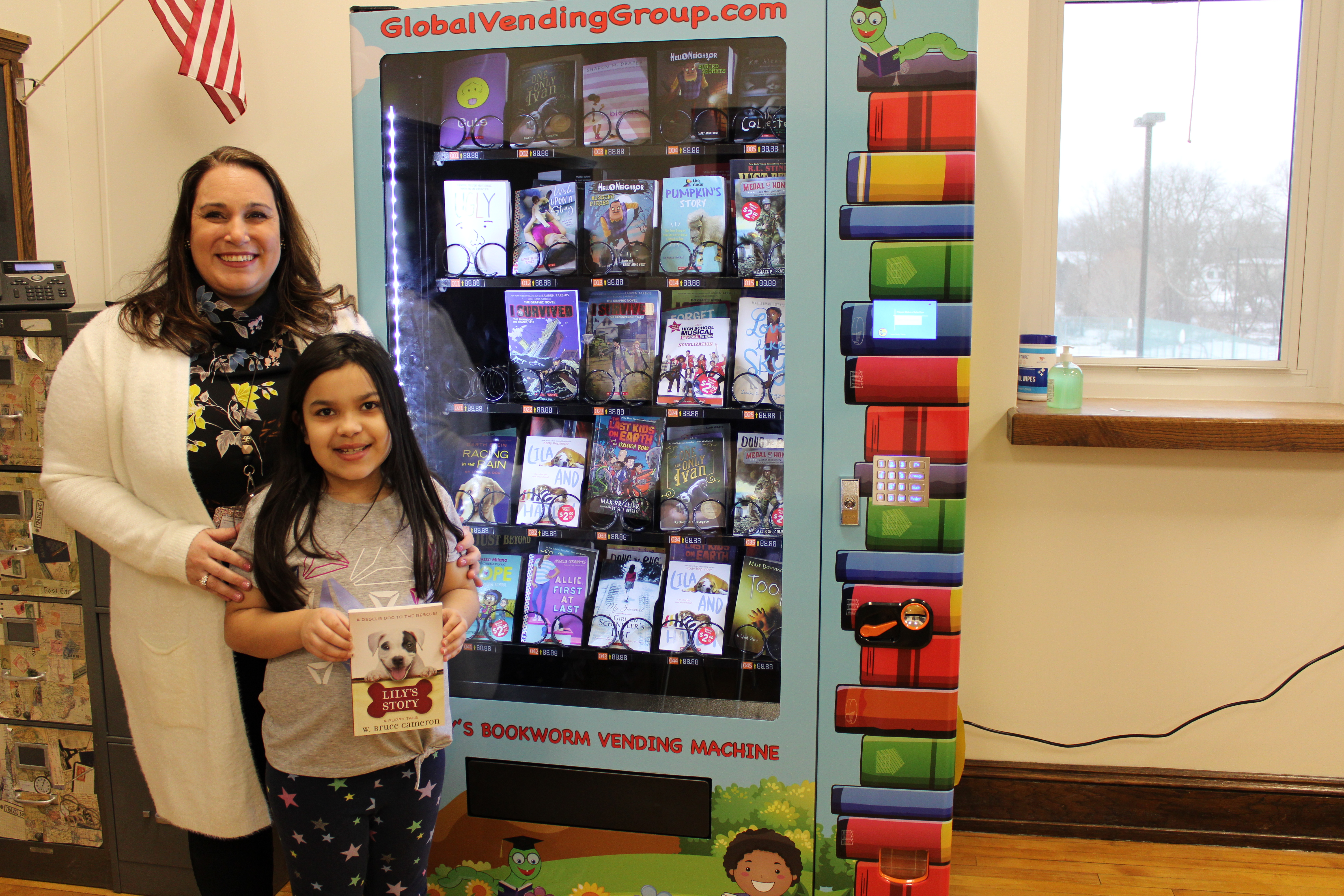 JEDIS unveils new book vending machine