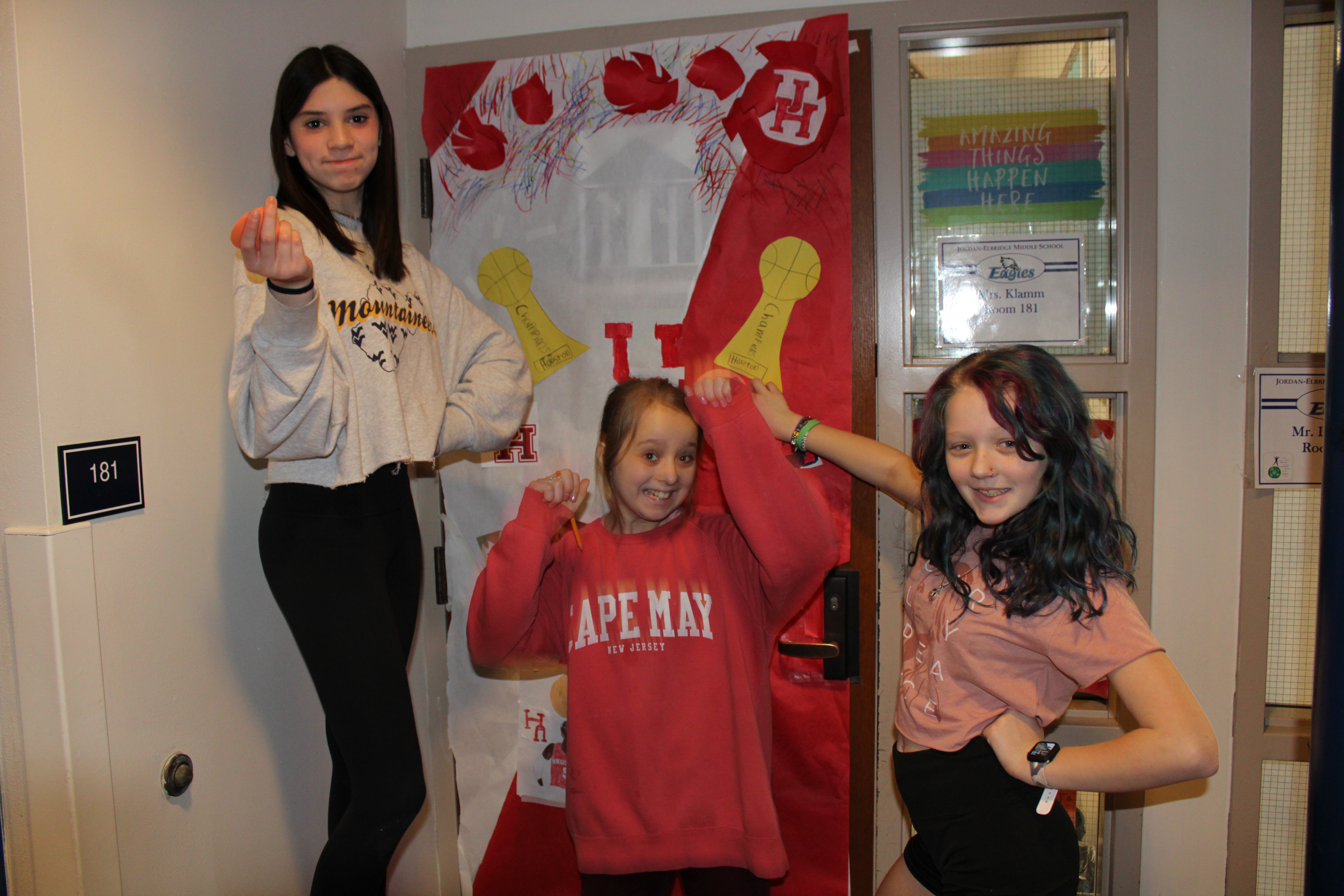 JEMS students decorate homeroom doors for March Madness