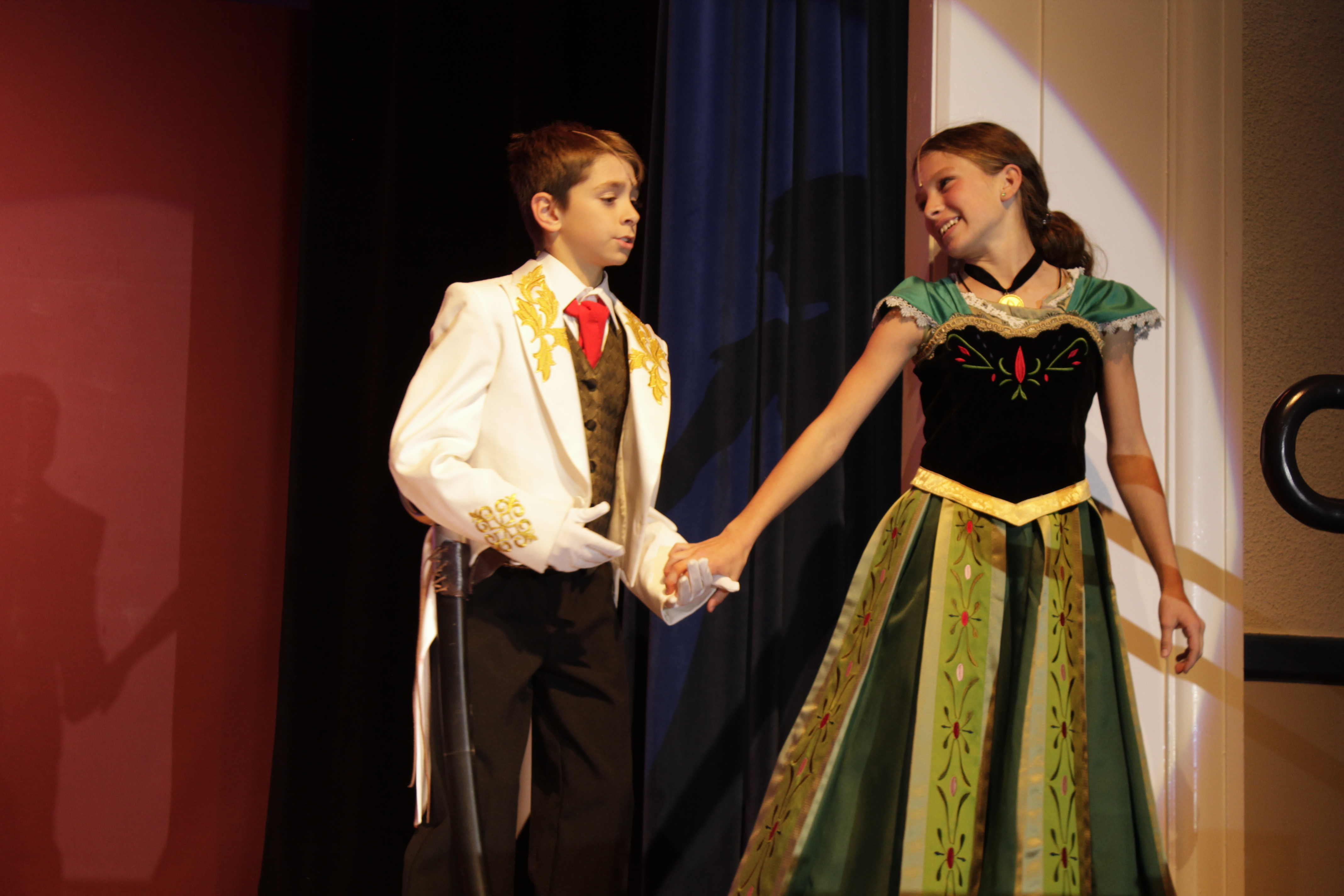 JEMS students hold a dress rehearsal for Frozen, Jr.