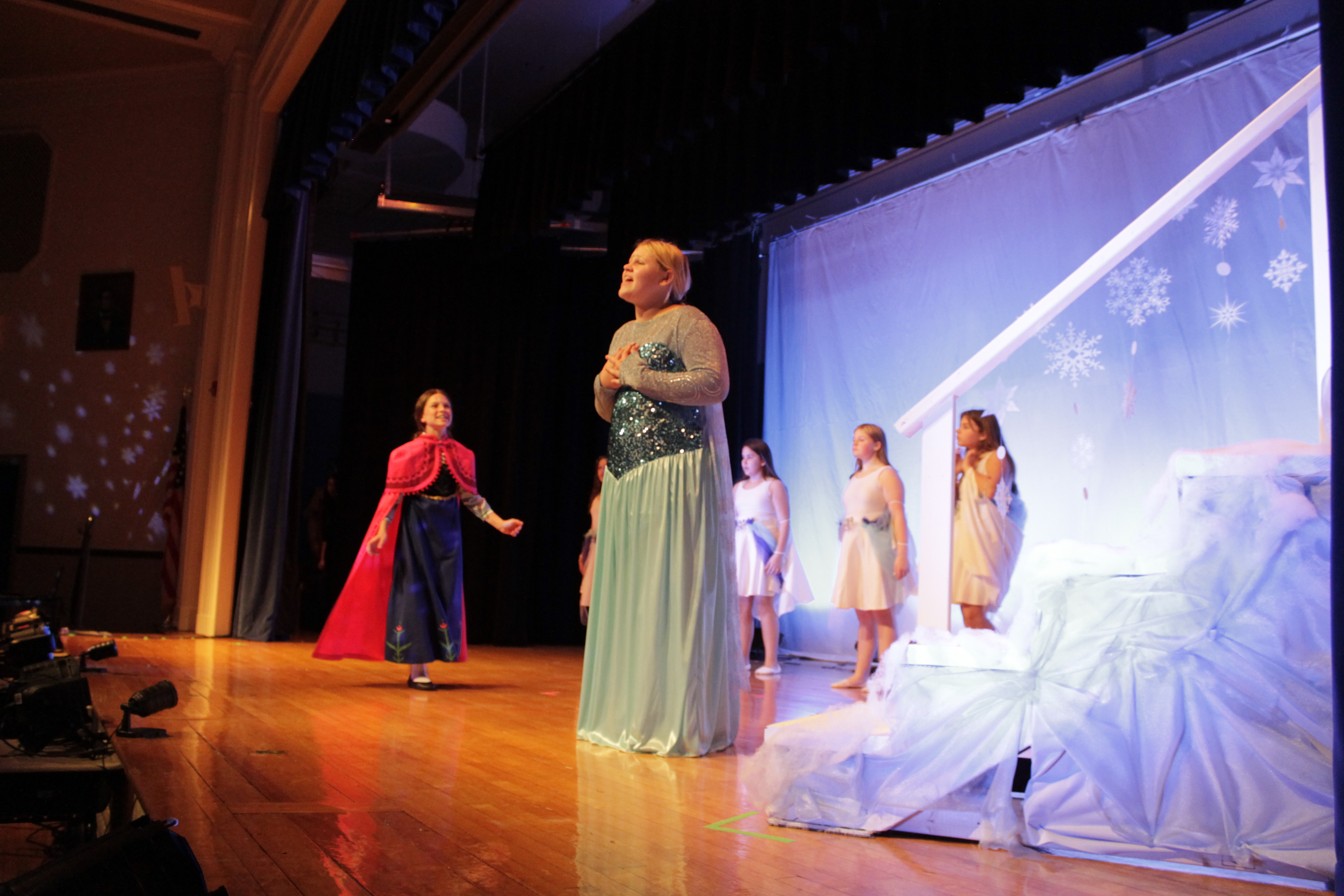 JEMS students hold a dress rehearsal for Frozen, Jr.