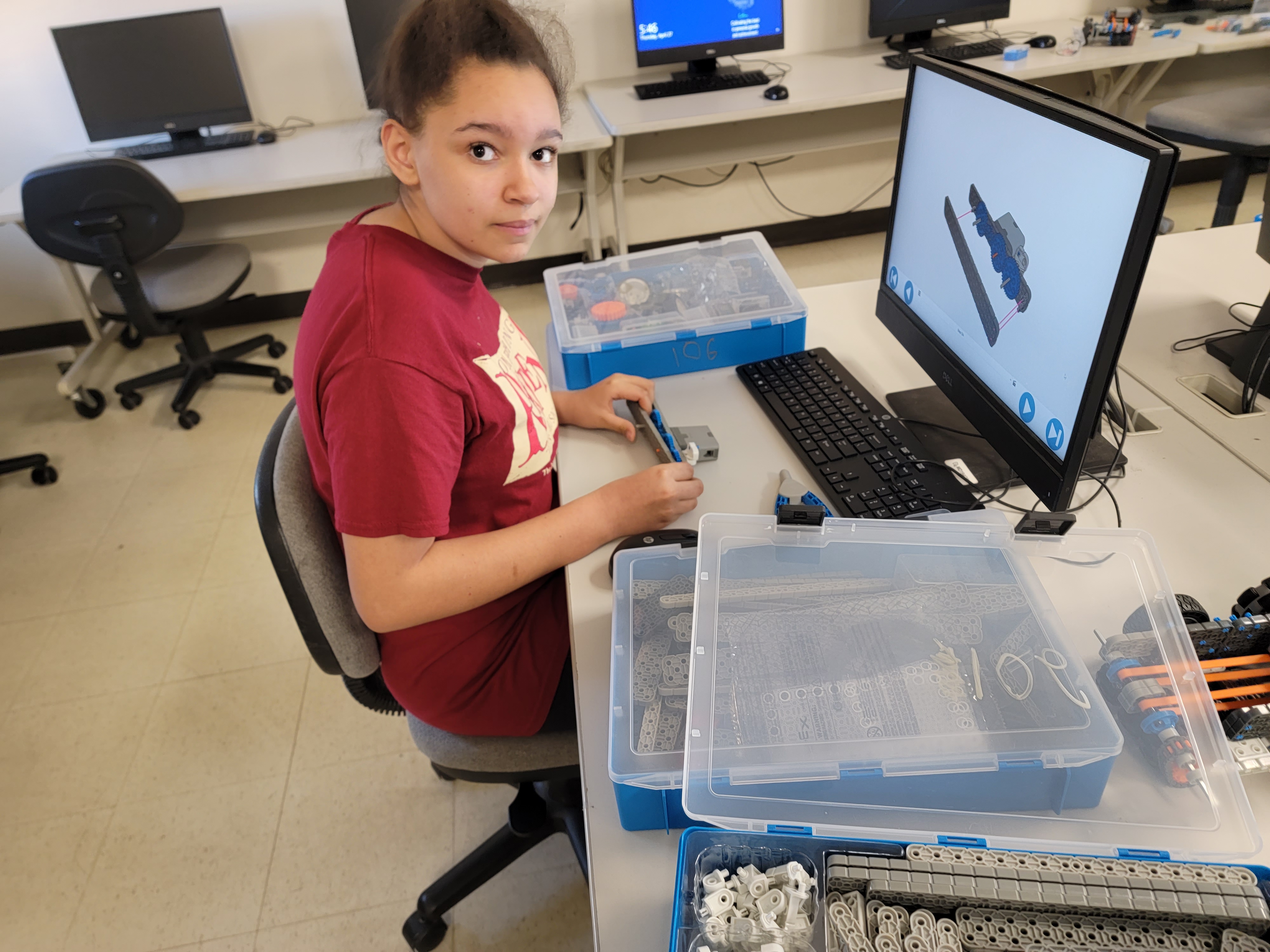 JEMS students participate in Robotics Club