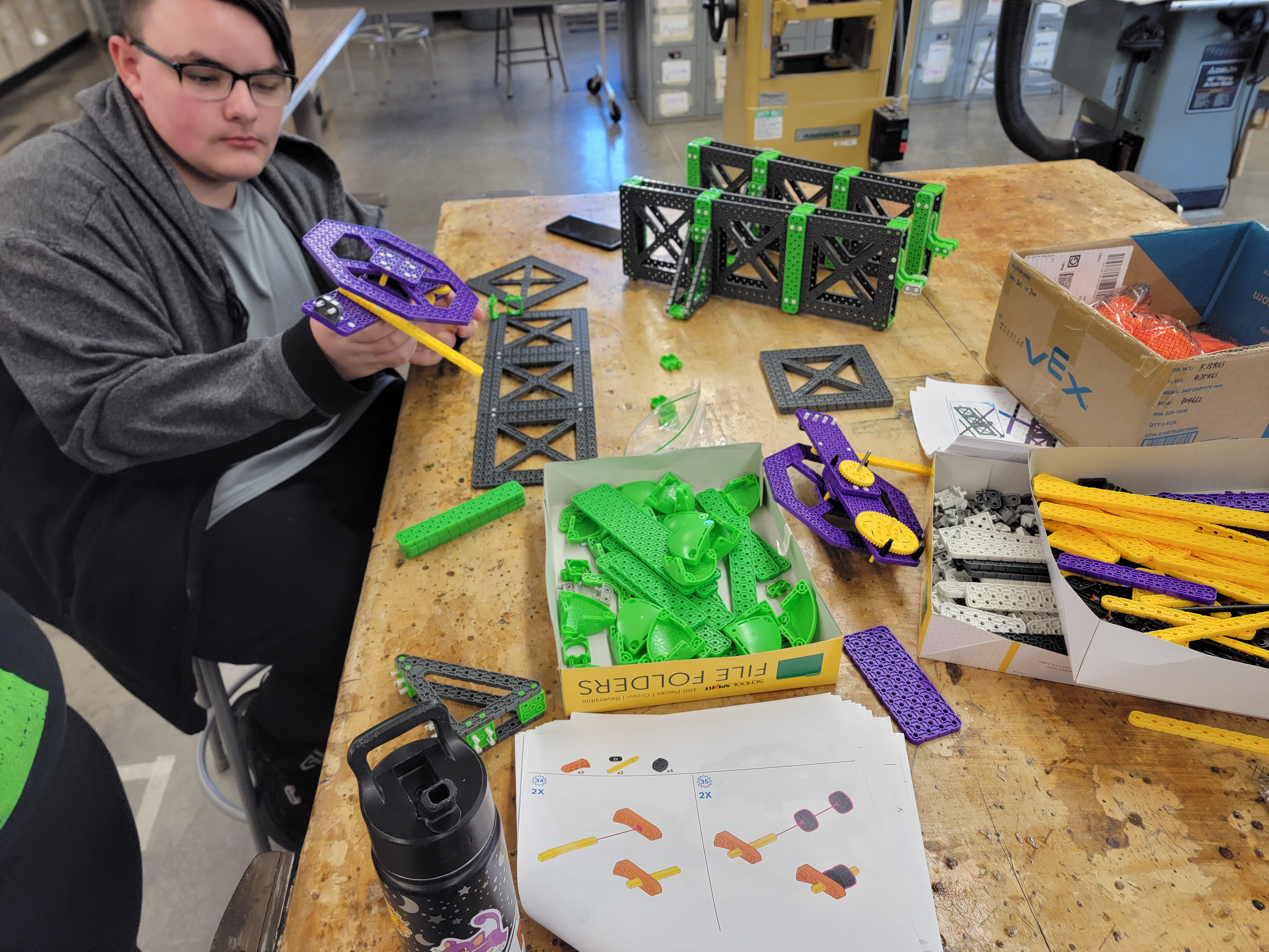 JEMS students participate in Robotics Club